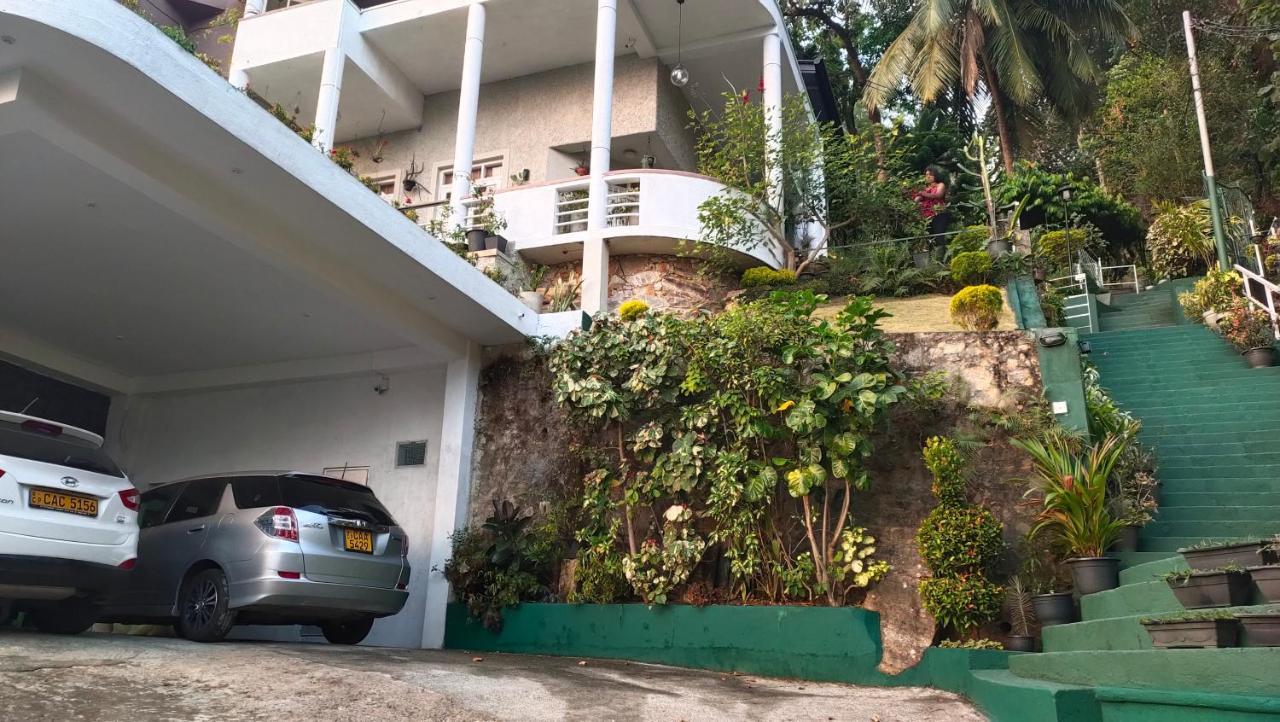 Marvel Hills Kandy Exterior photo